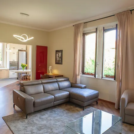 דירה Bright And Comfy In A Beautiful Contemporary