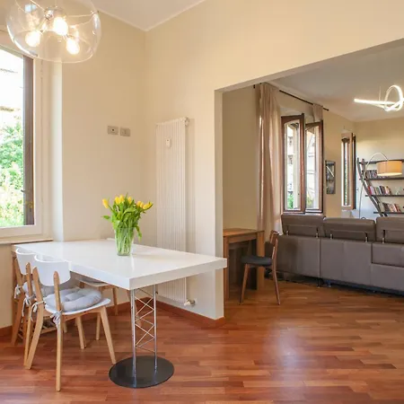 דירה Bright And Comfy In A Beautiful Contemporary *