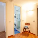 Bright And Comfy In A Beautiful Contemporary Apartamento Milán