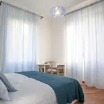 Bright And Comfy In A Beautiful Contemporary Apartamento *