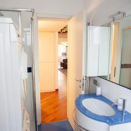 Bright And Comfy In A Beautiful Contemporary * Mailand